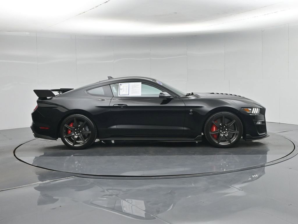 Certified 2021 Ford Mustang Shelby GT500 w/ Carbon Fiber Track Pack RWD image 27