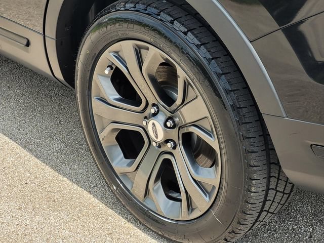 Certified 2018 Ford Explorer Sport w/ Equipment Group 401A AWD/4WD image 9