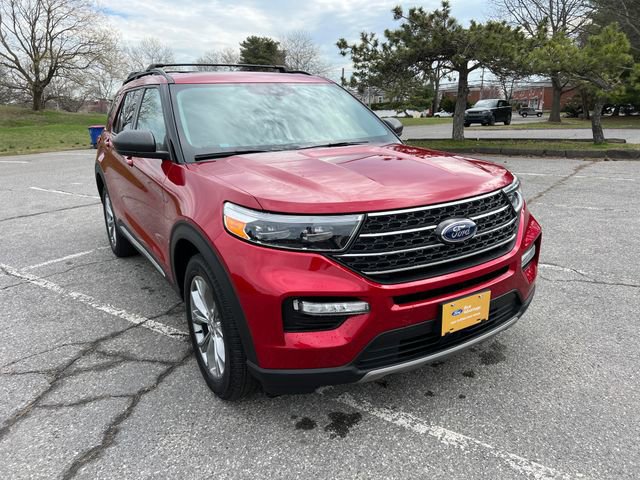 Certified 2023 Ford Explorer XLT w/ Equipment Group 202A image 11