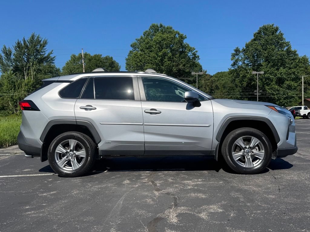 Used 2024 Toyota RAV4 XLE w/ Convenience Package AWD/4WD image 4
