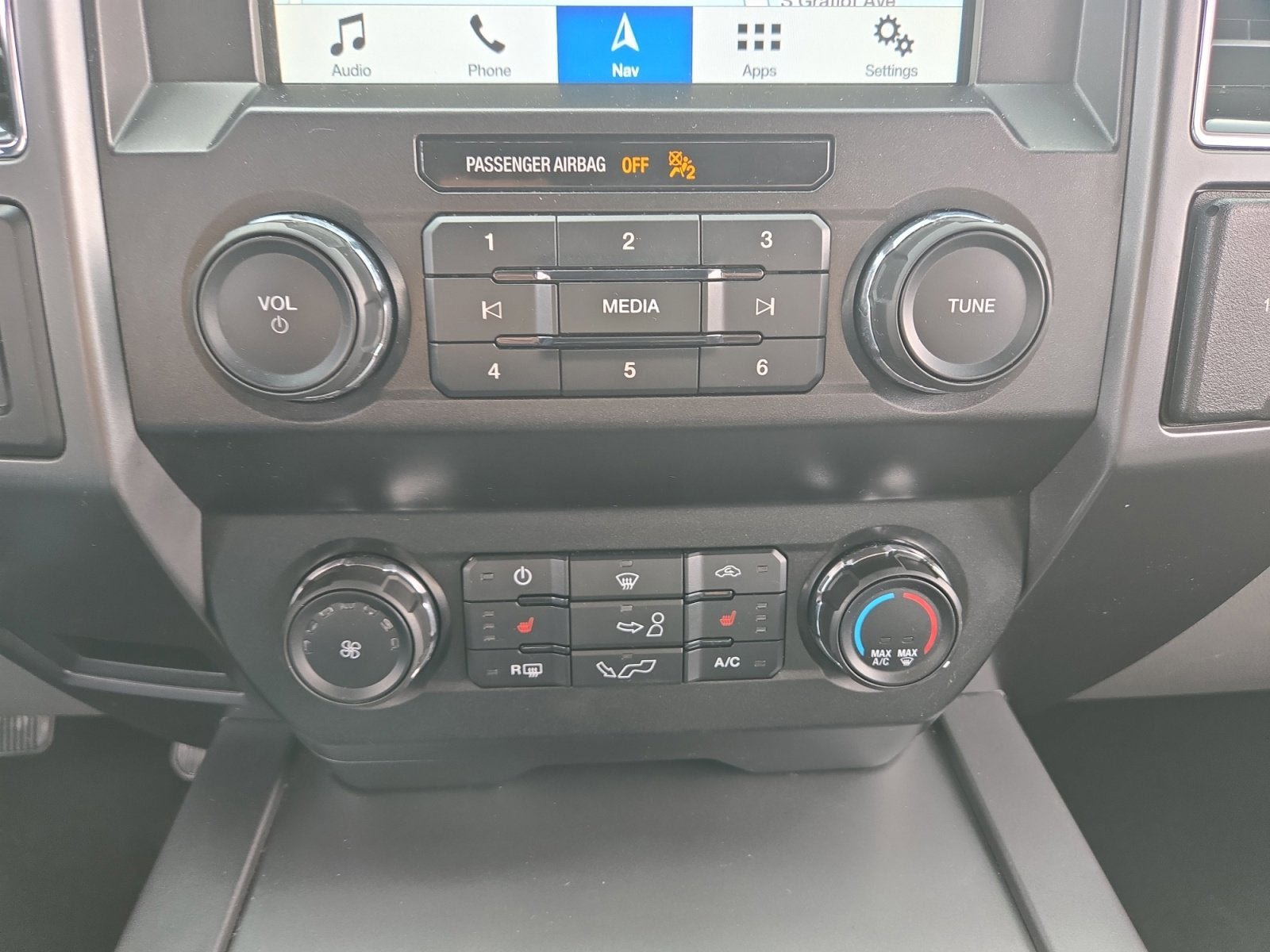 Certified 2019 Ford F150 XLT w/ Equipment Group 302A Luxury AWD/4WD image 20