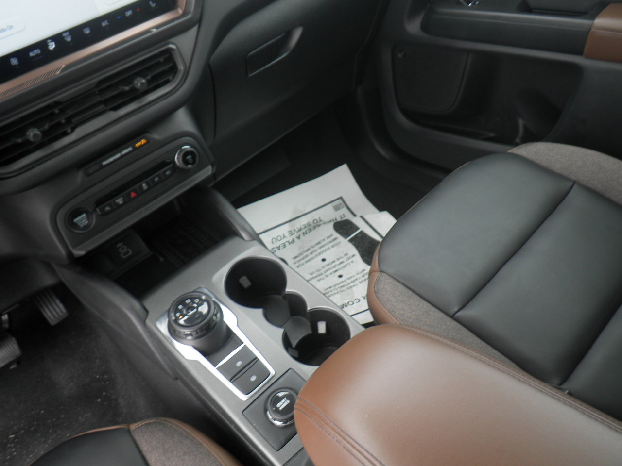 Certified 2025 Ford Bronco Sport Outer Banks w/ Outer Banks Tech Package+ AWD/4WD image 22