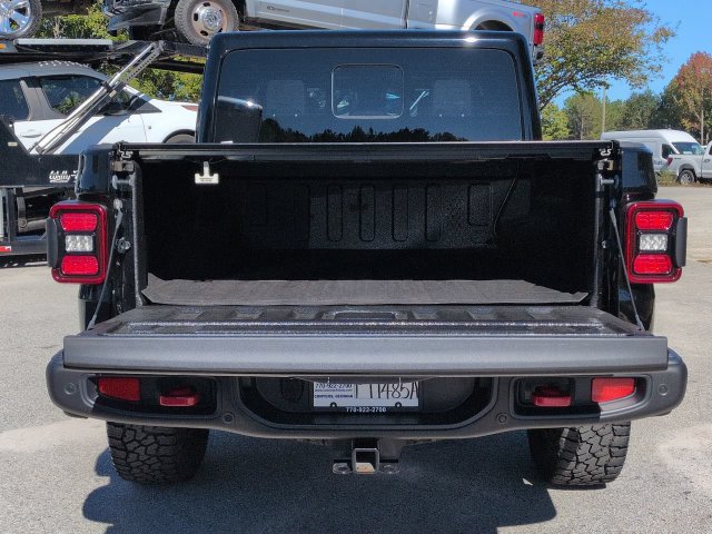 Used 2025 Jeep Gladiator Rubicon AWD/4WD image 16