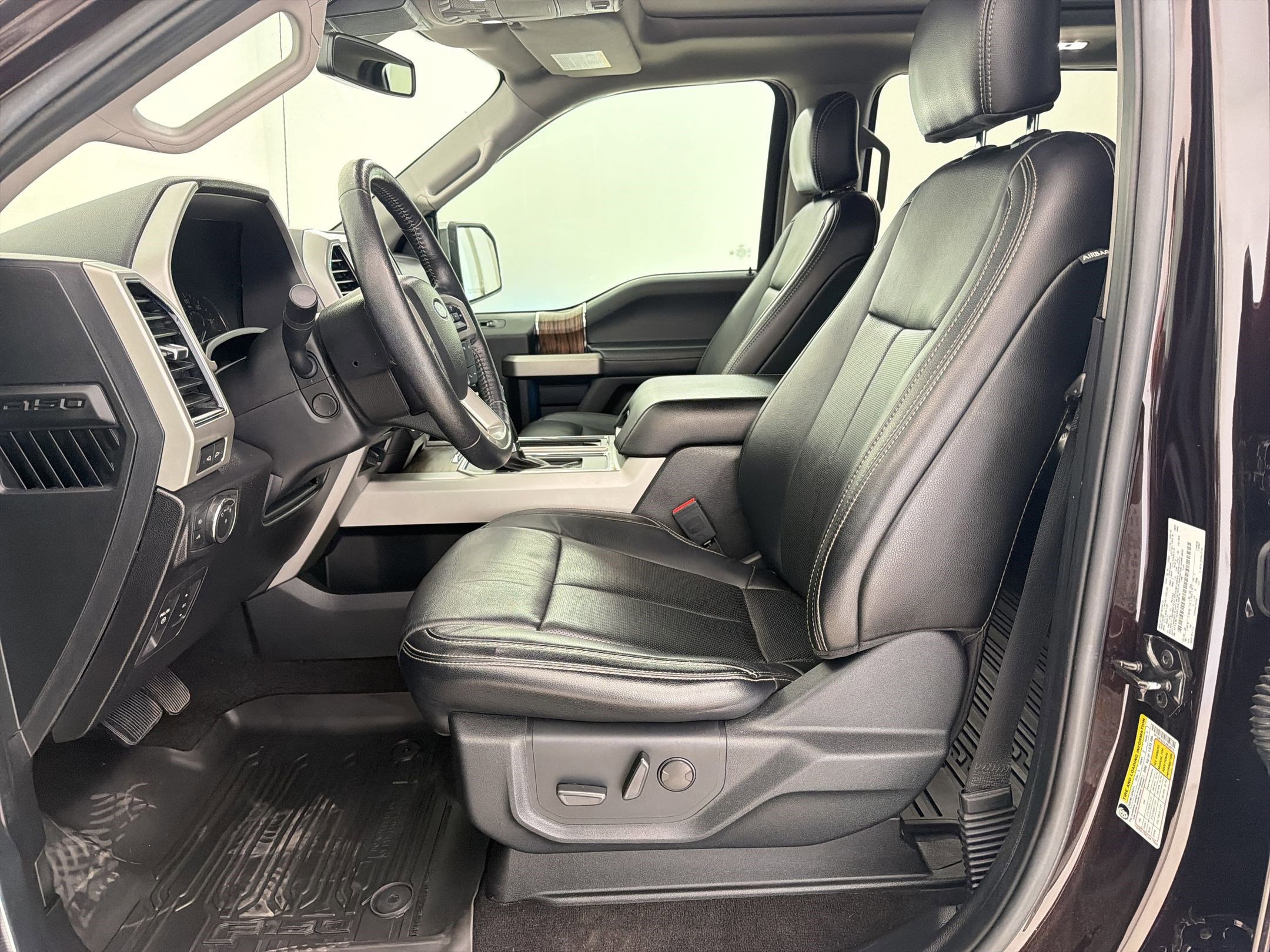 Certified 2020 Ford F150 Lariat w/ Equipment Group 502A Luxury image 10