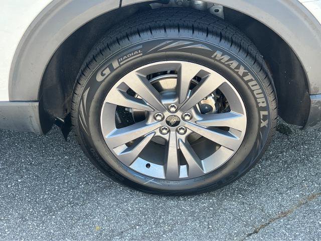 Certified 2023 Ford Explorer XLT w/ Equipment Group 202A AWD/4WD image 21