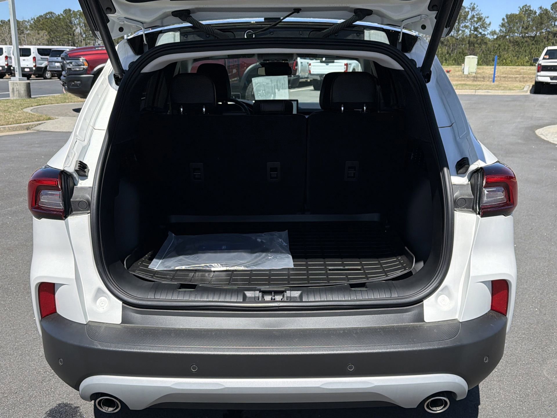 Certified 2025 Ford Escape Base w/ PHEV Premium Package image 26