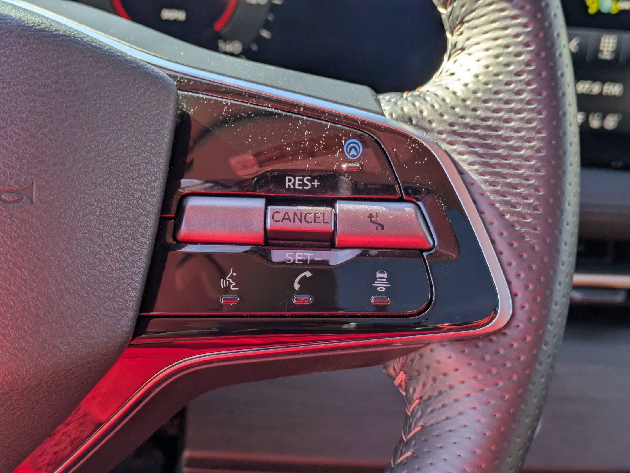 Used 2023 Nissan Ariya FWD image 19