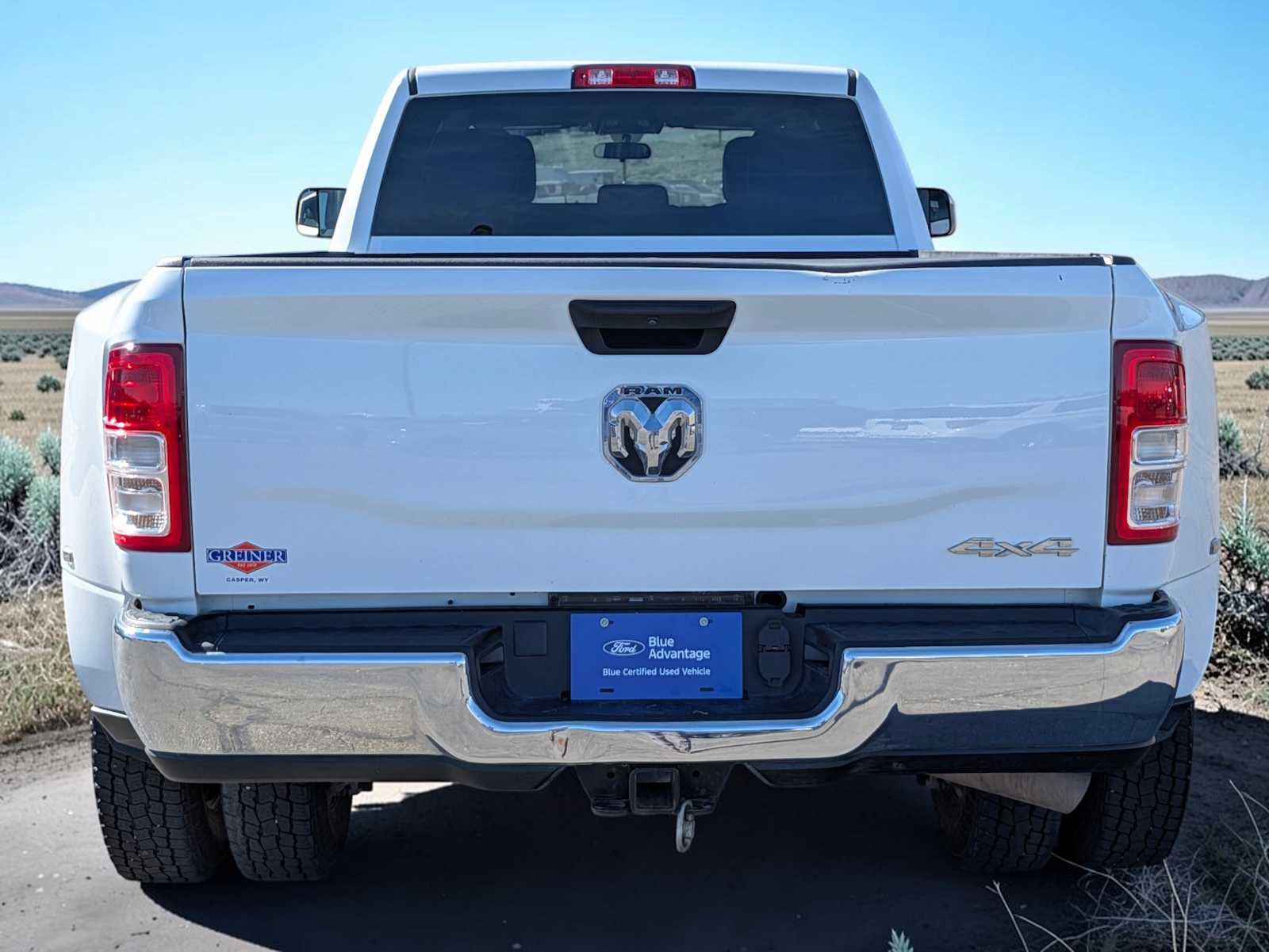 Used 2022 RAM 3500 Tradesman w/ Chrome Appearance Group AWD/4WD image 5