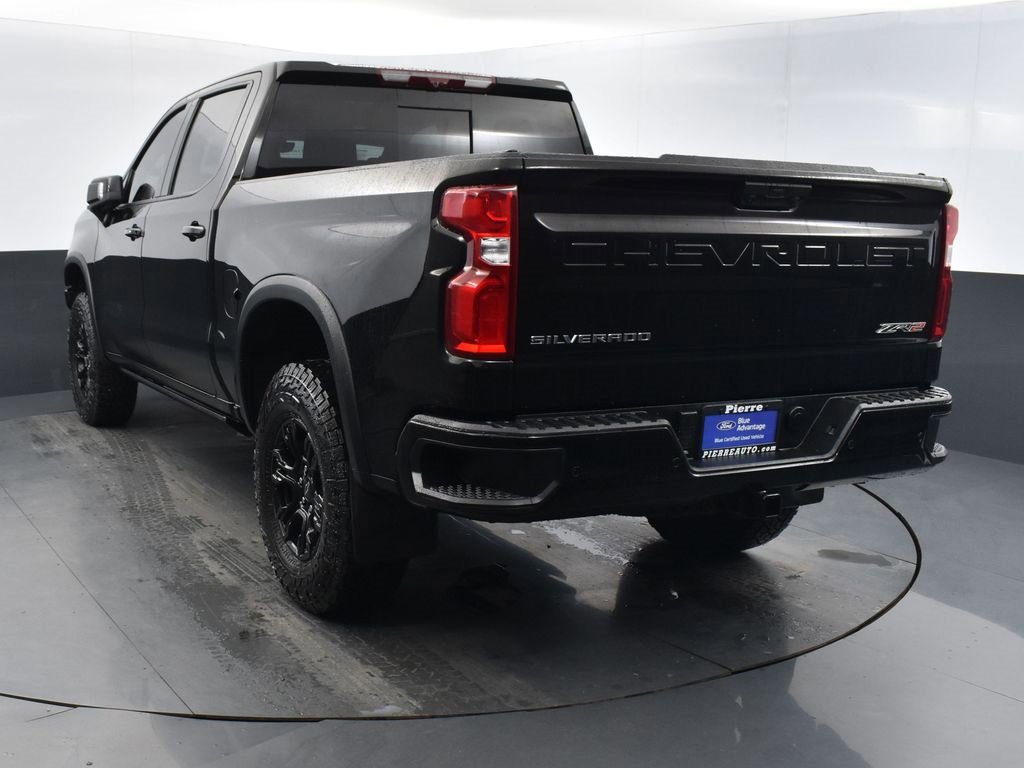 Used 2025 Chevrolet Silverado 1500 ZR2 w/ Technology Package image 4
