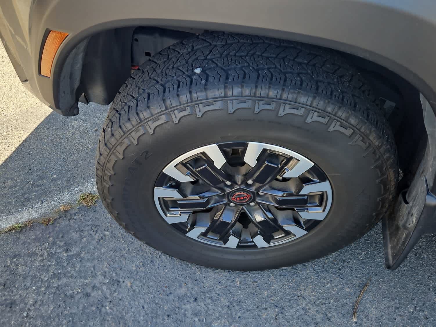 Used 2024 Nissan Frontier PRO-4X w/ Pro Convenience Package image 3