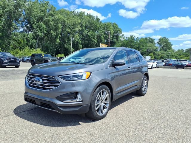Certified 2024 Ford Edge Titanium w/ Equipment Group 301A AWD/4WD image 3