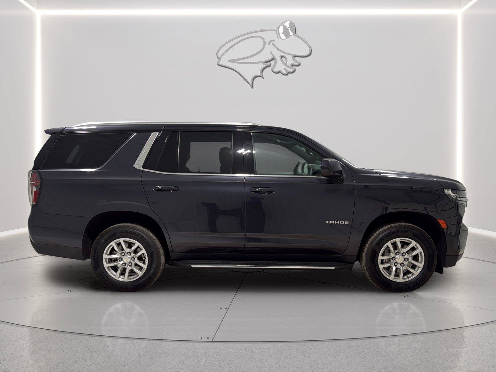 Used 2023 Chevrolet Tahoe LS AWD/4WD image 6