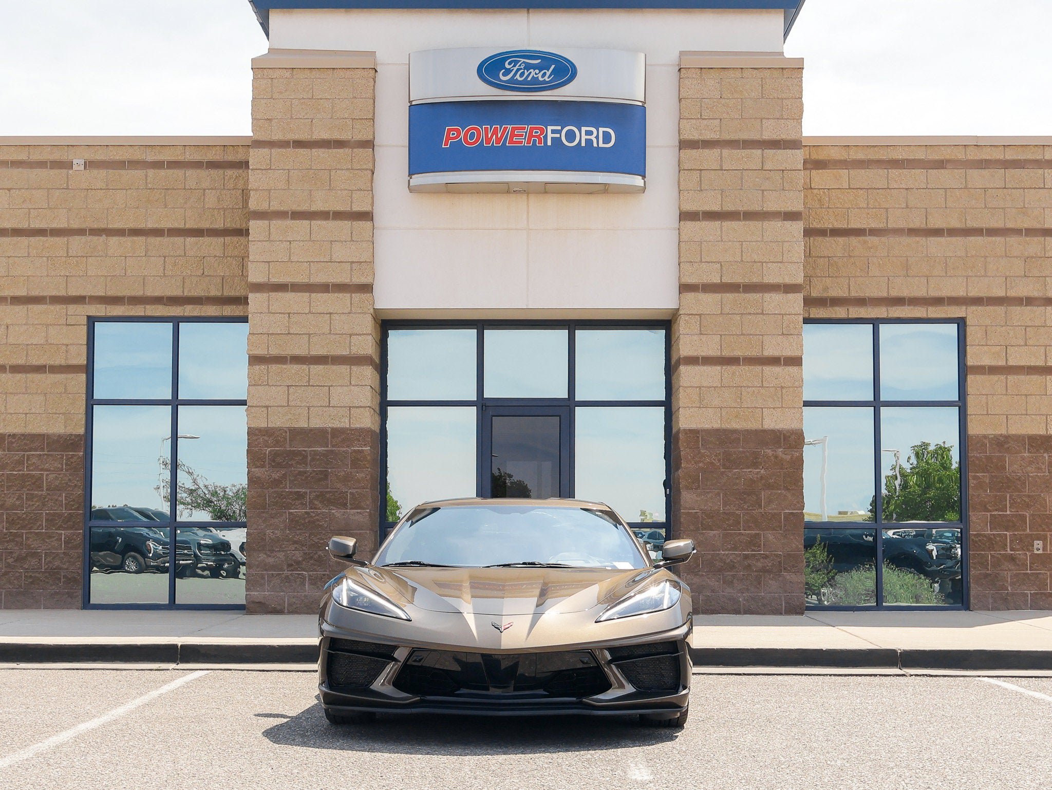 Used 2020 Chevrolet Corvette Stingray Premium Cpe w/ 3LT Preferred Equipment Group RWD image 3