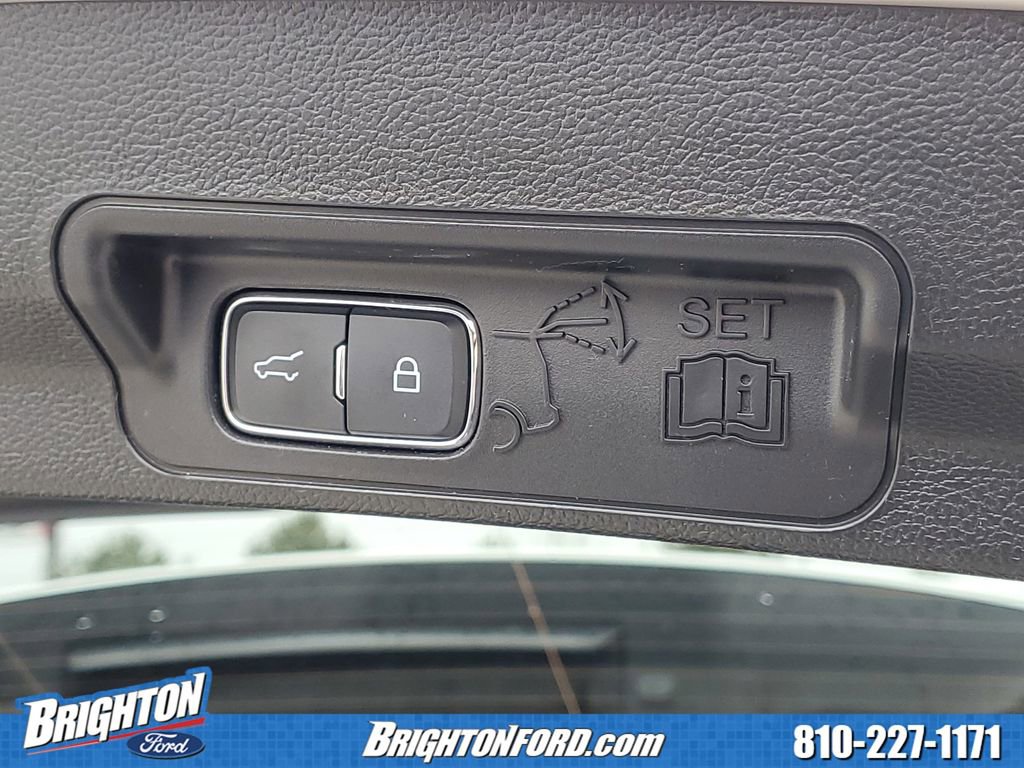 Certified 2023 Ford Explorer XLT w/ Equipment Group 202A image 9