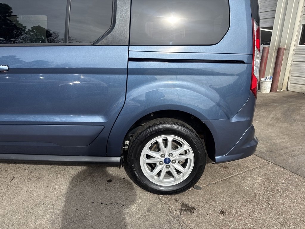 Certified 2022 Ford Transit Connect XLT image 35