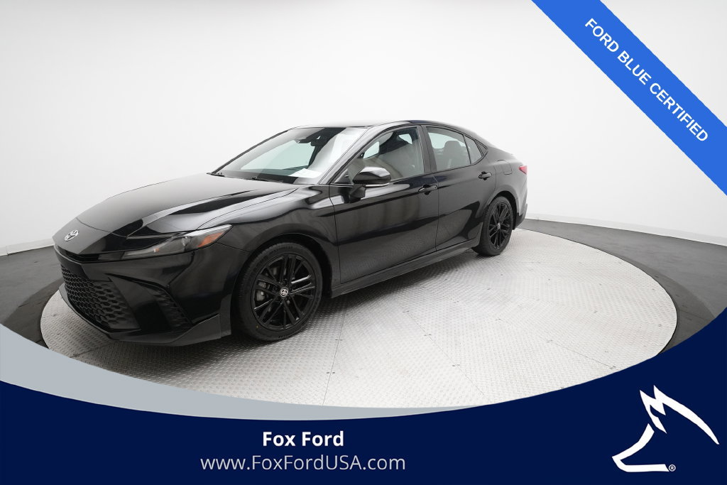 Used 2025 Toyota Camry SE