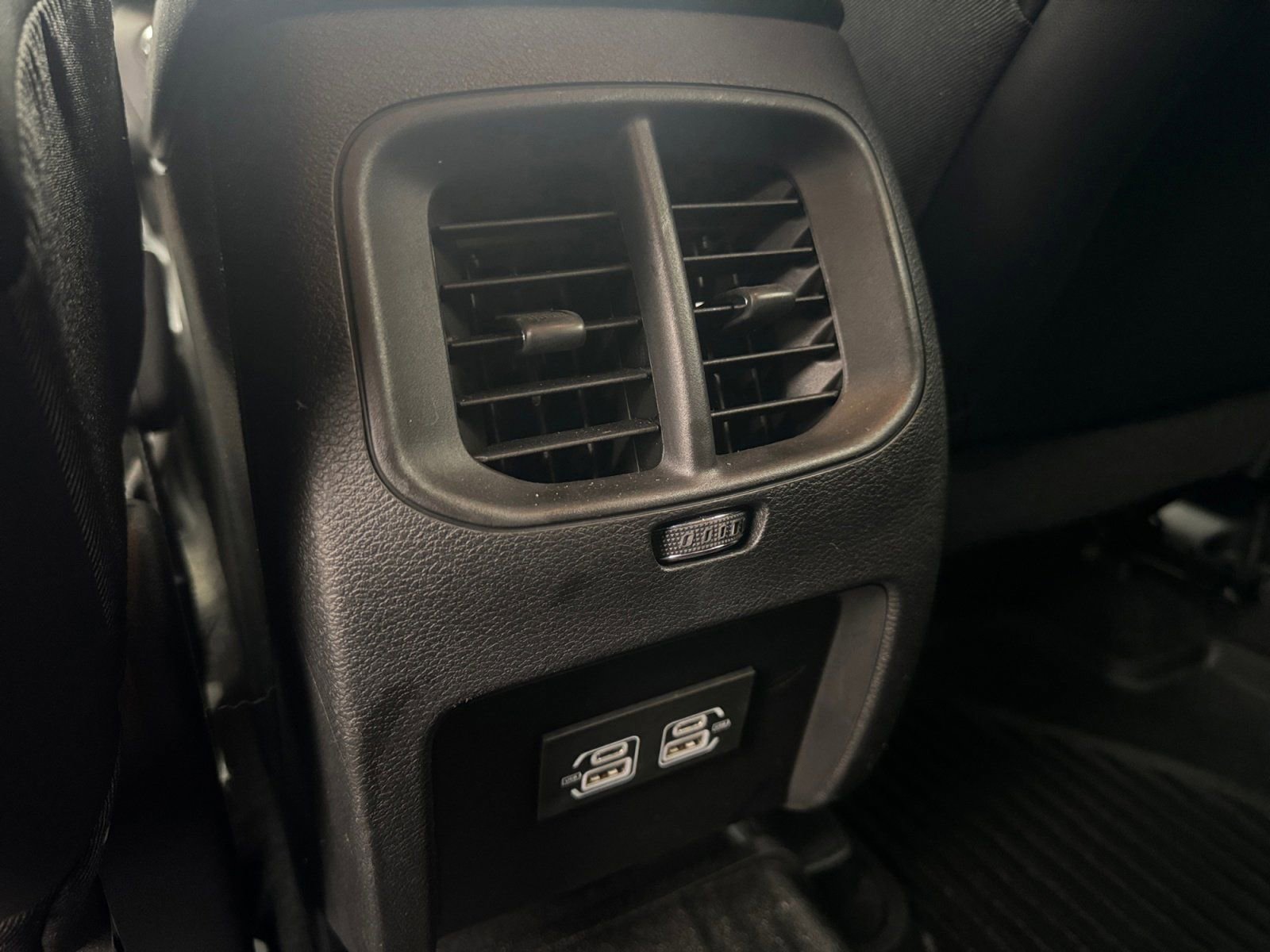 Used 2021 Jeep Cherokee Latitude Plus image 17