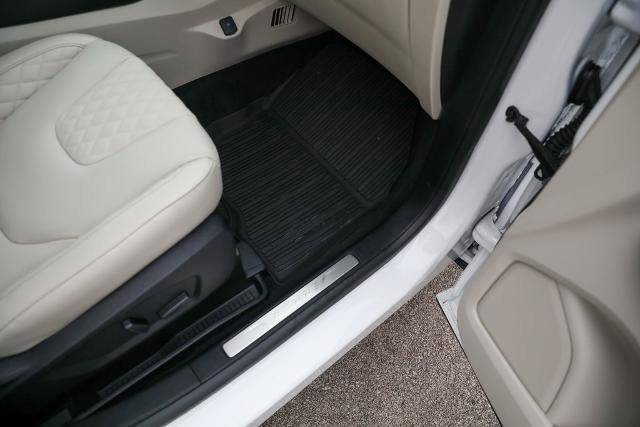 Certified 2024 Ford Edge Titanium w/ Titanium Elite Package image 29