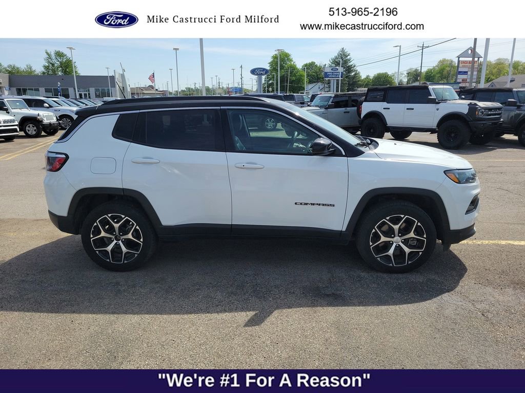 Used 2024 Jeep Compass Limited AWD/4WD image 6