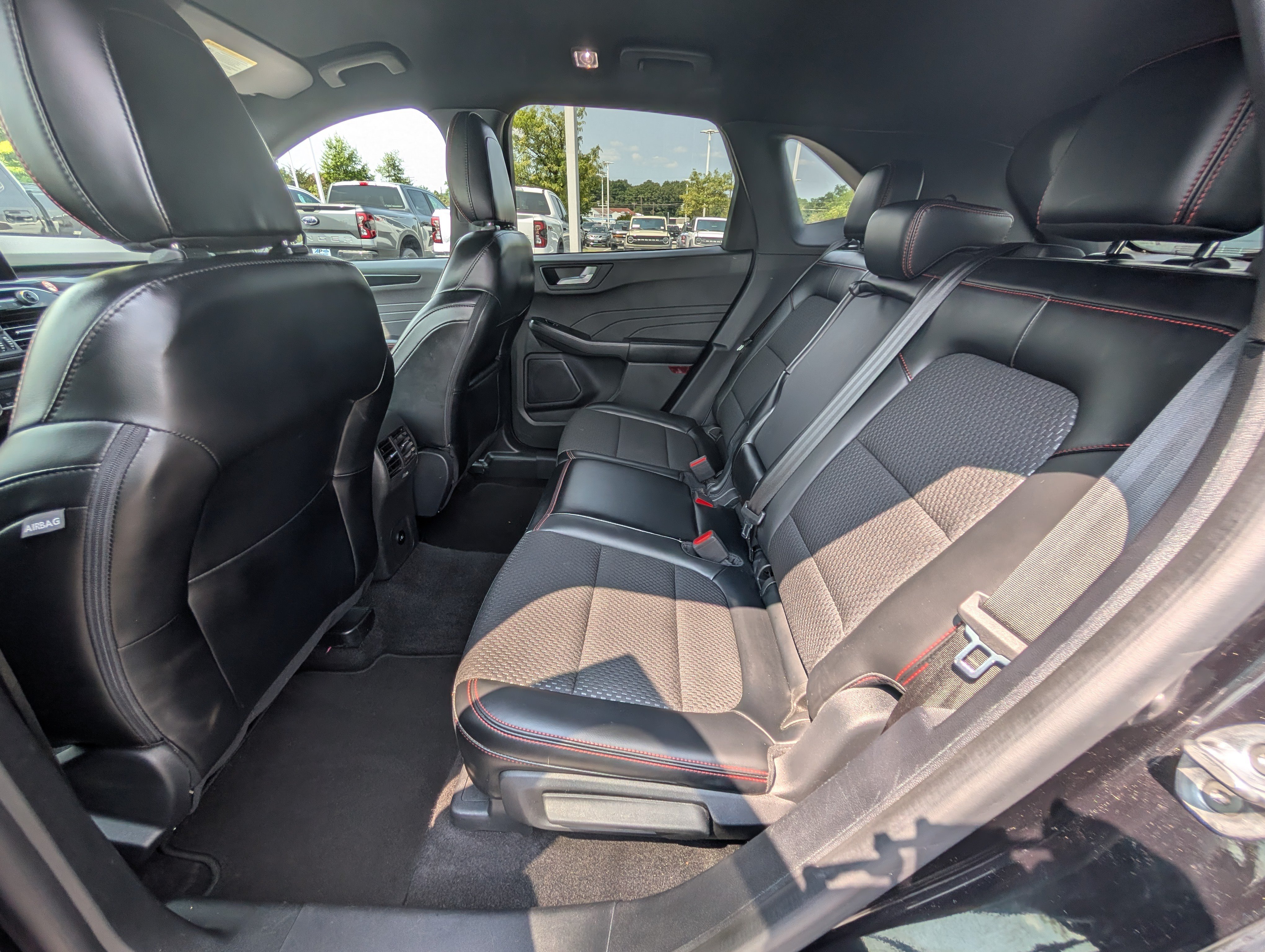 Certified 2024 Ford Escape ST-Line AWD/4WD image 14