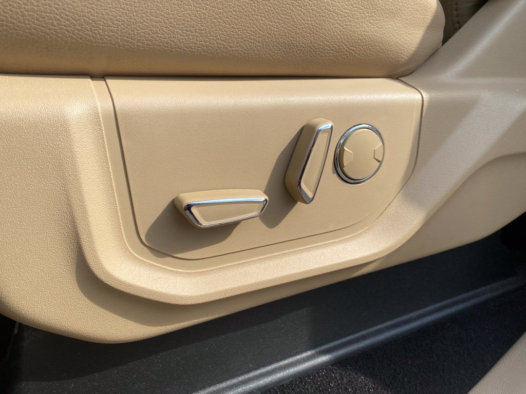 Certified 2019 Ford F250 Lariat w/ Lariat Value Package AWD/4WD image 18