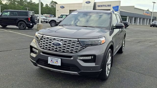 Certified 2021 Ford Explorer Platinum w/ Equipment Group 601A AWD/4WD image 3