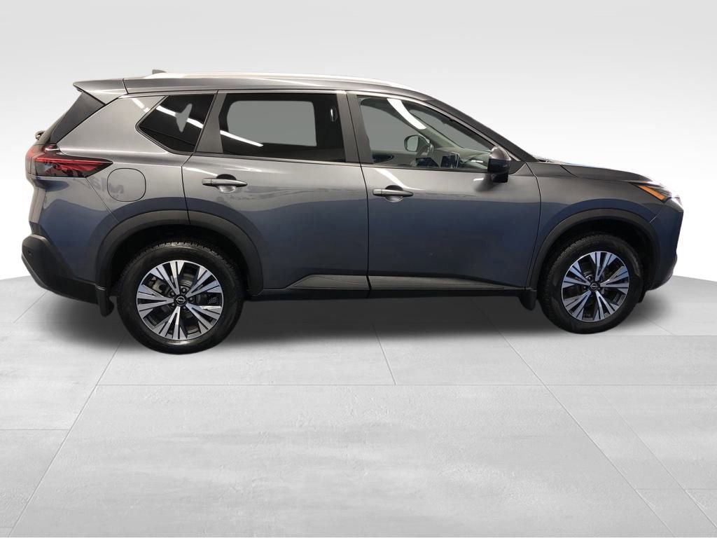 Used 2022 Nissan Rogue SV w/ SV Premium Package image 6