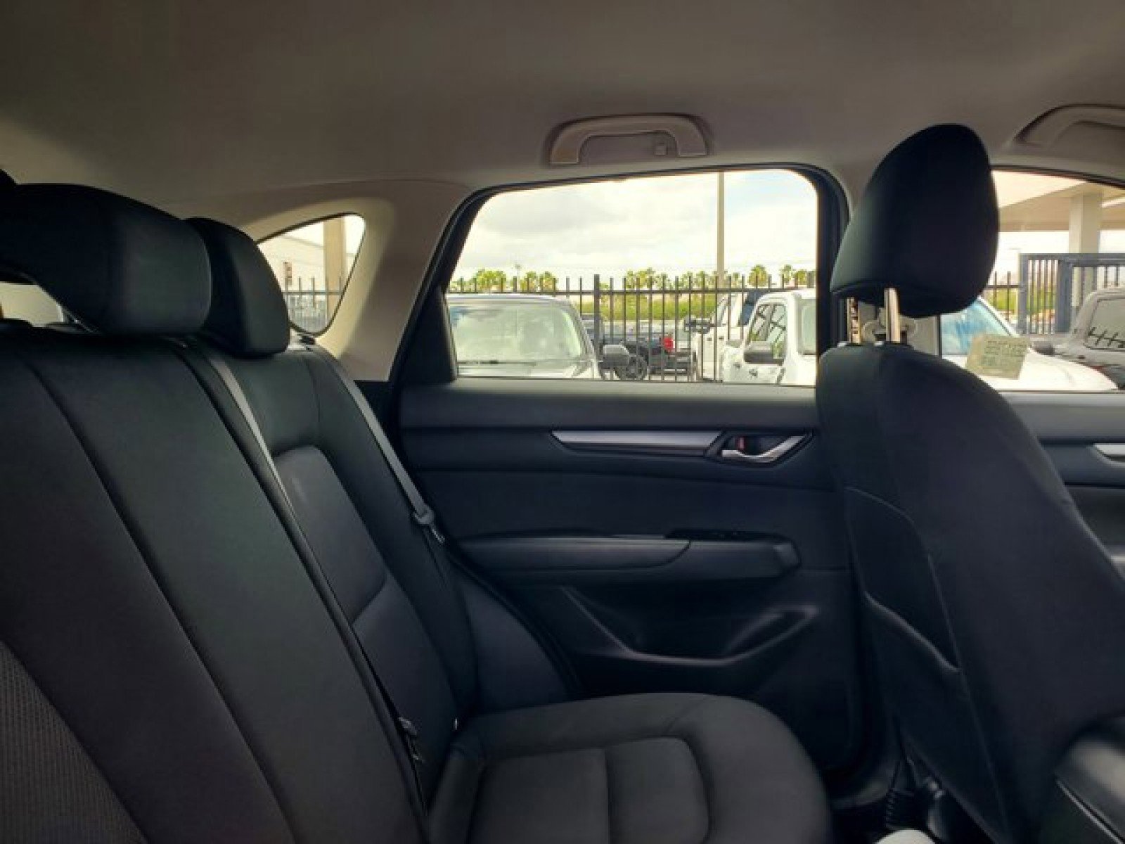 Used 2019 MAZDA CX-5 Sport image 29