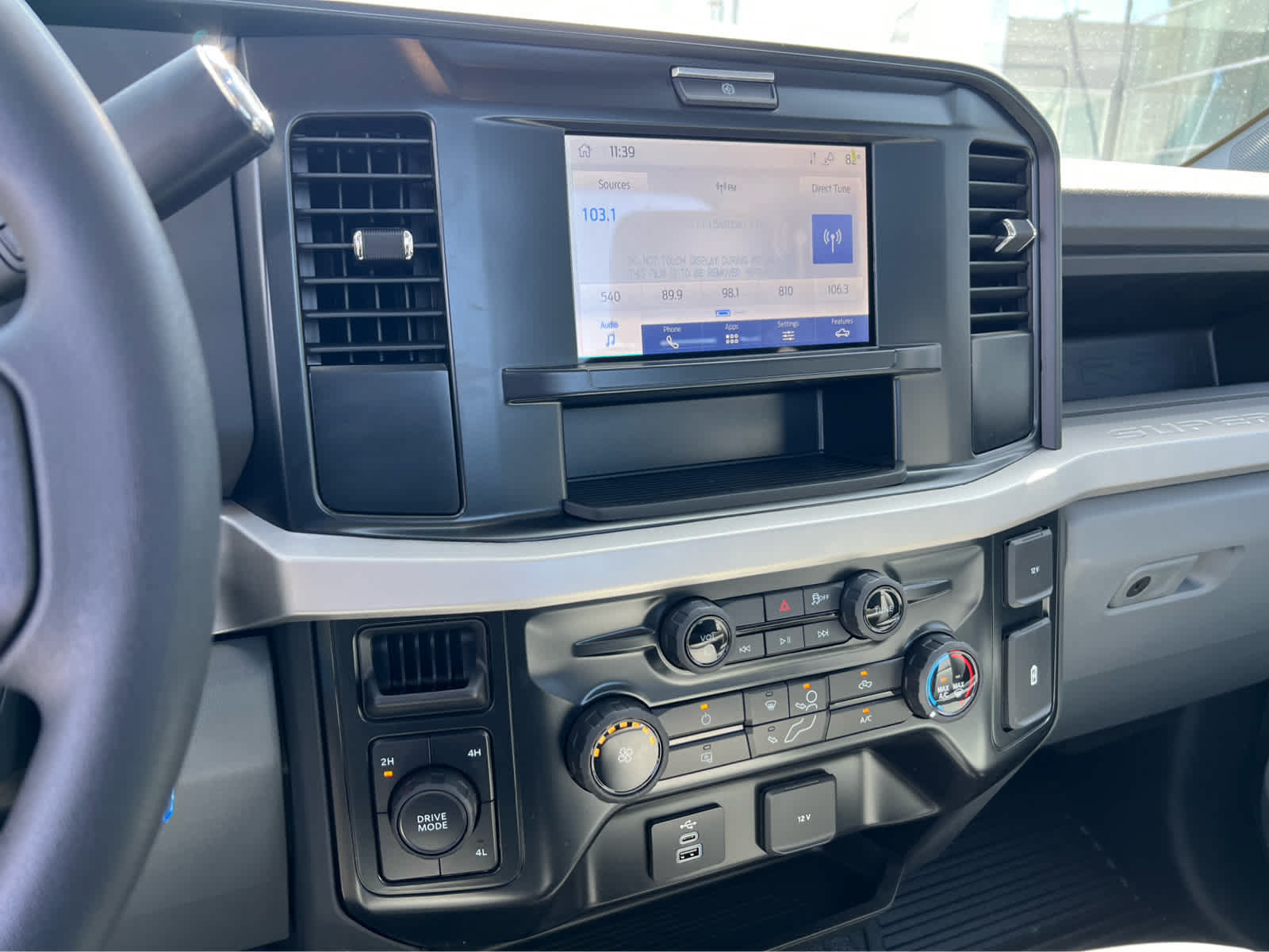 Certified 2026 Ford F550 4x4 Regular Cab Super Duty w/ XL Chrome Package image 30