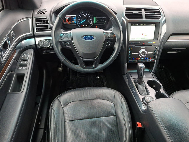 Certified 2017 Ford Explorer Limited image 13