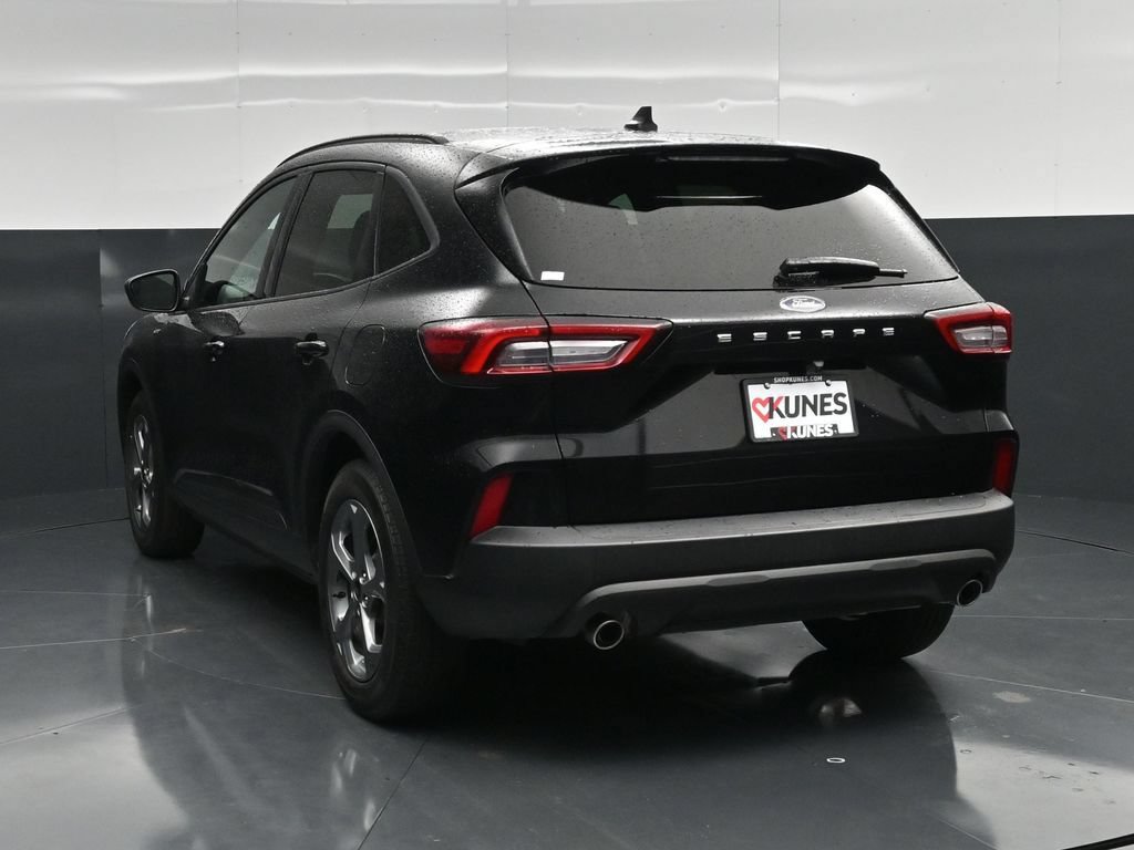Certified 2025 Ford Escape ST-Line FWD image 8