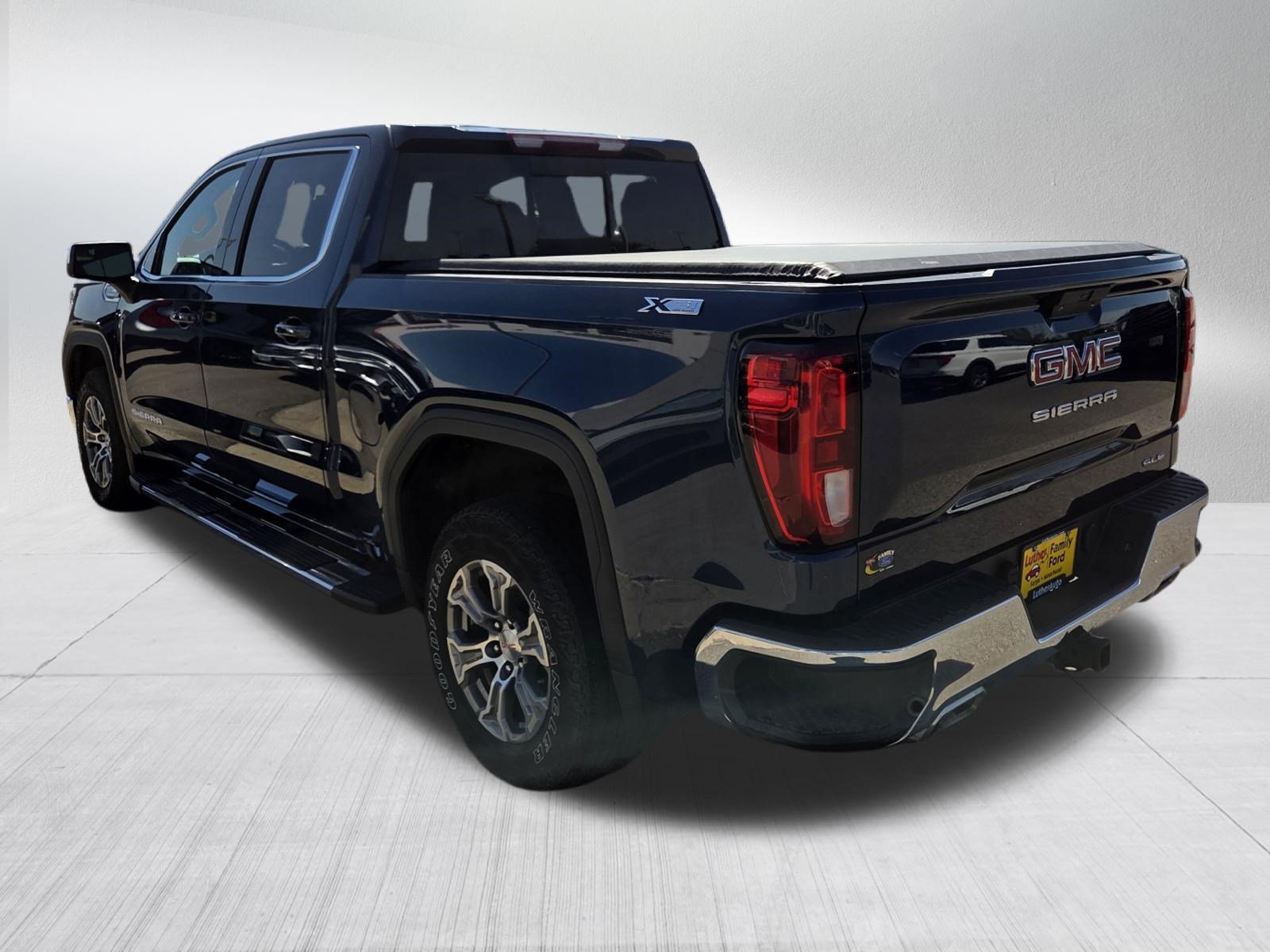 Used 2020 GMC Sierra 1500 SLE w/ SLE Value Package AWD/4WD image 5