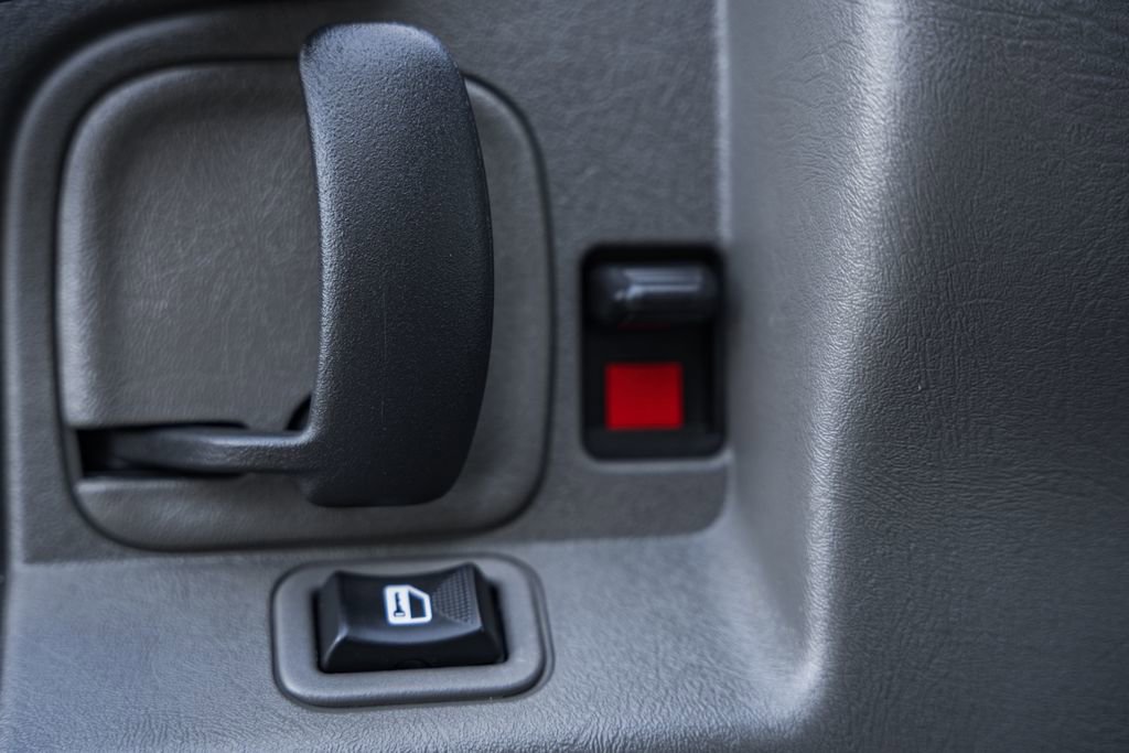 Used 2023 GMC Savana 2500 image 41