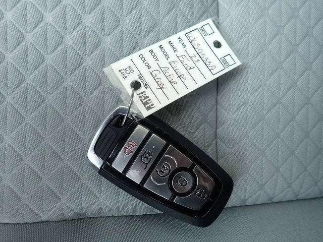 Certified 2023 Ford Escape Active AWD/4WD image 31