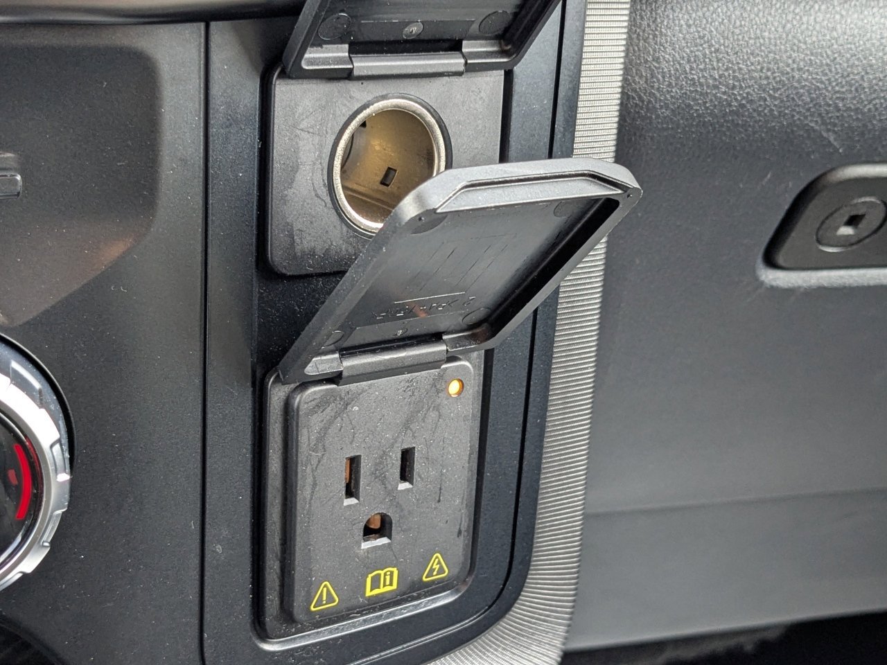 Certified 2023 Ford F150 Platinum image 28