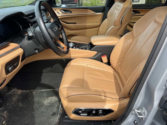 Used 2022 Jeep Grand Cherokee L Summit AWD/4WD image 7