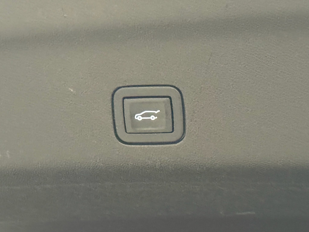 Used 2021 Chevrolet Tahoe RST w/ Luxury Package image 38