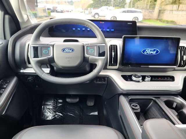 Certified 2025 Ford Expedition Active AWD/4WD image 19