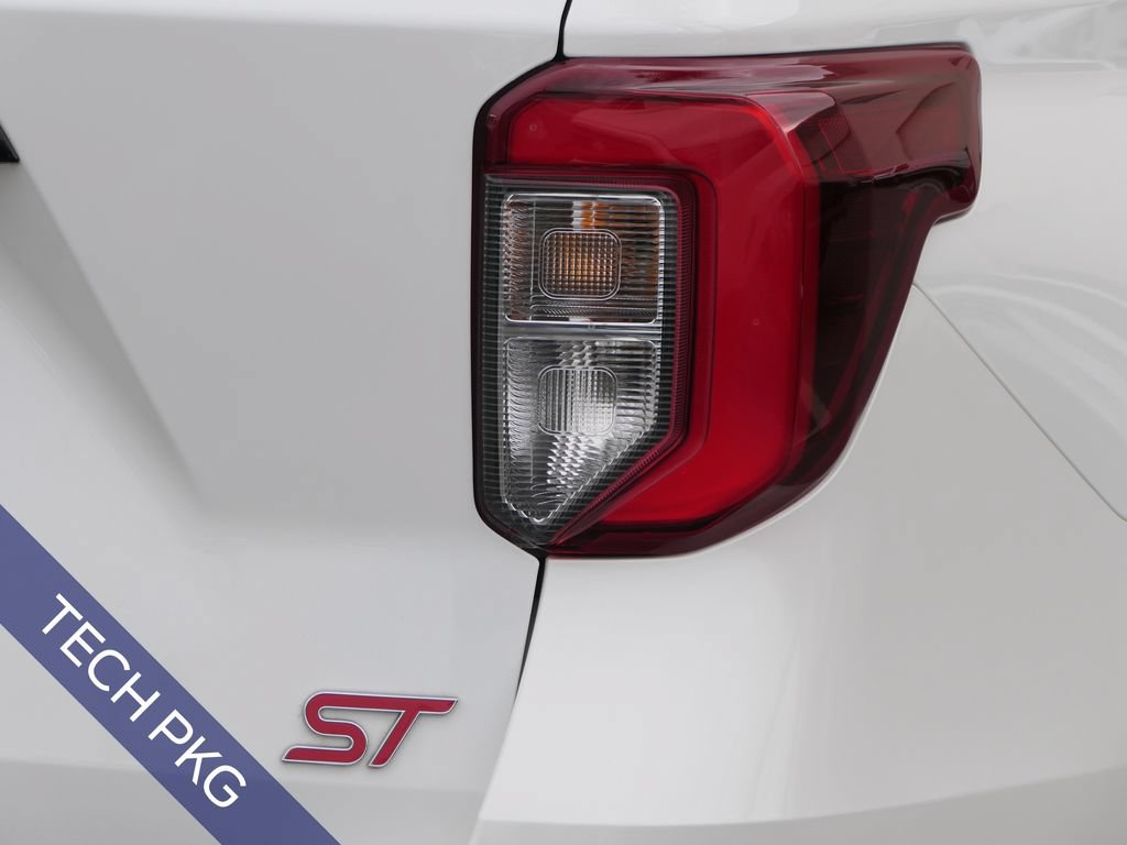 Certified 2020 Ford Explorer ST w/ Premium Technology Package AWD/4WD image 5