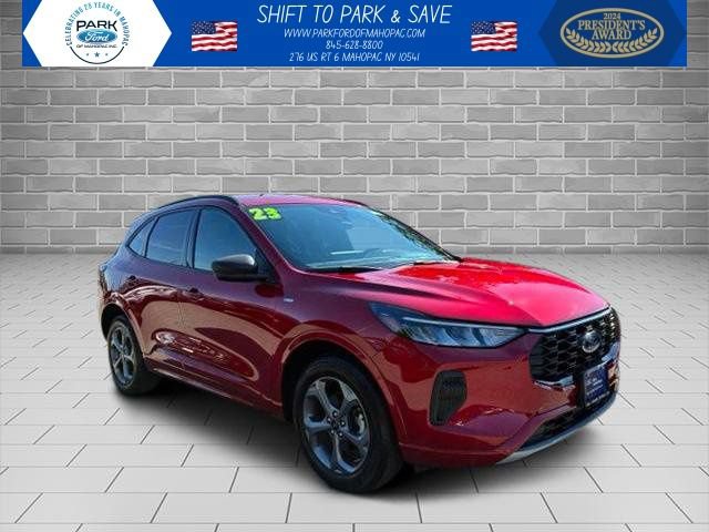 Certified 2023 Ford Escape ST-Line w/ Tech Pack #1 AWD/4WD image 1