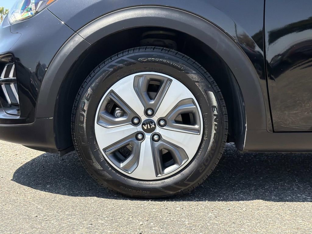 Used 2021 Kia Niro LX FWD image 28