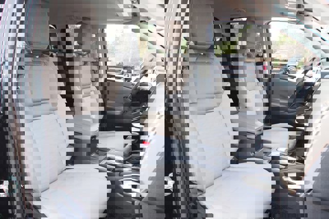 Used 2022 Nissan Frontier SV w/ Technology Package image 12