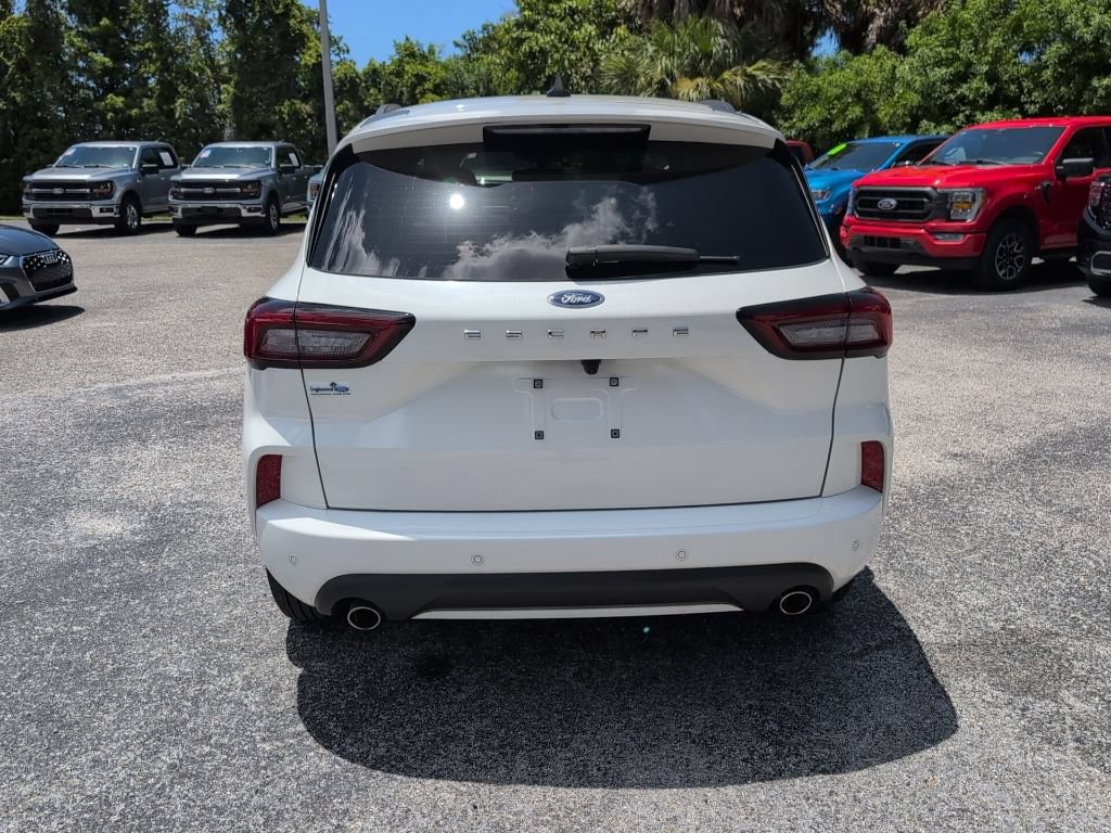 Certified 2024 Ford Escape ST-Line w/ Tech Pack #1 FWD image 4