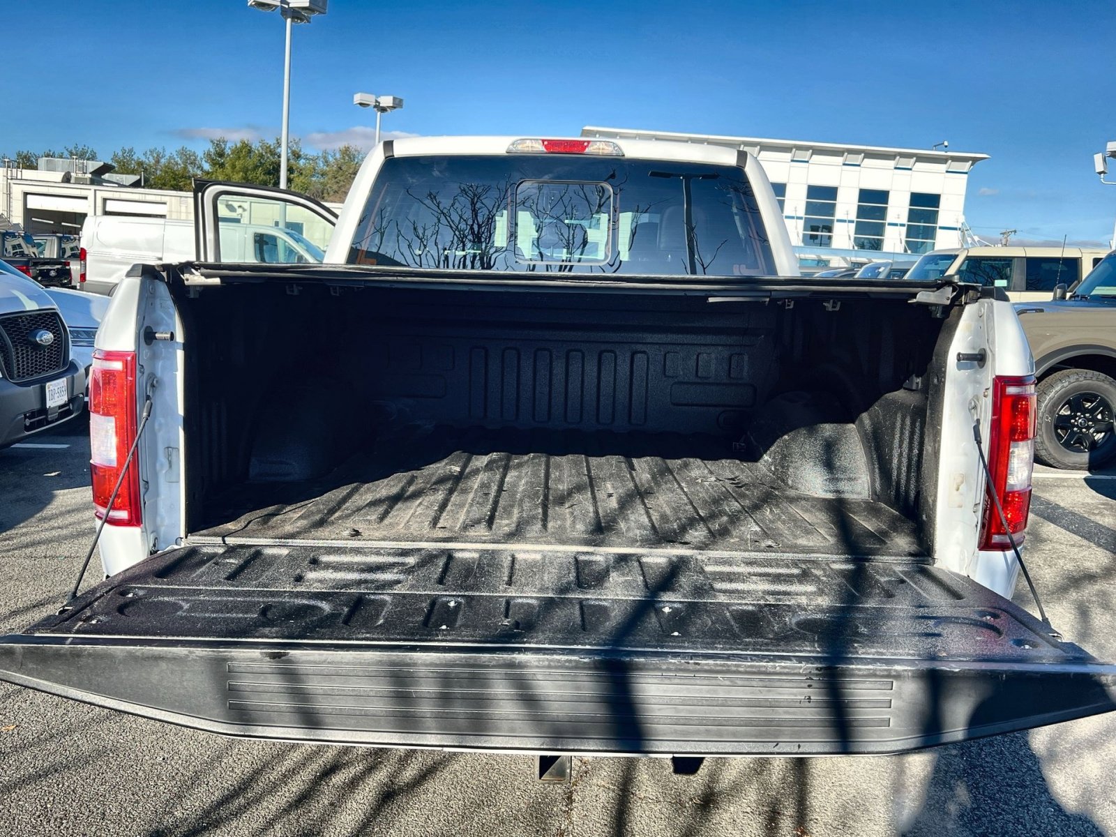 Certified 2018 Ford F150 Lariat image 24