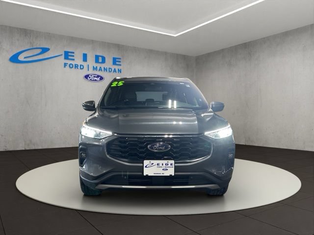 Certified 2025 Ford Escape ST-Line Select AWD/4WD image 8