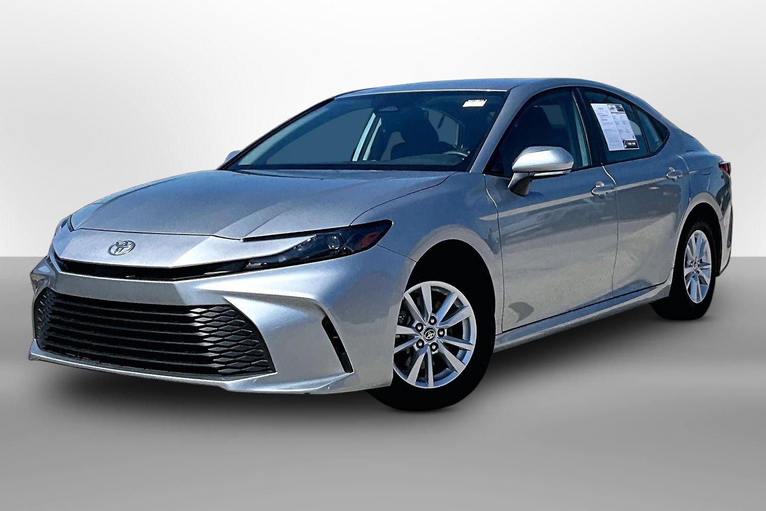 Used 2025 Toyota Camry LE FWD image 13