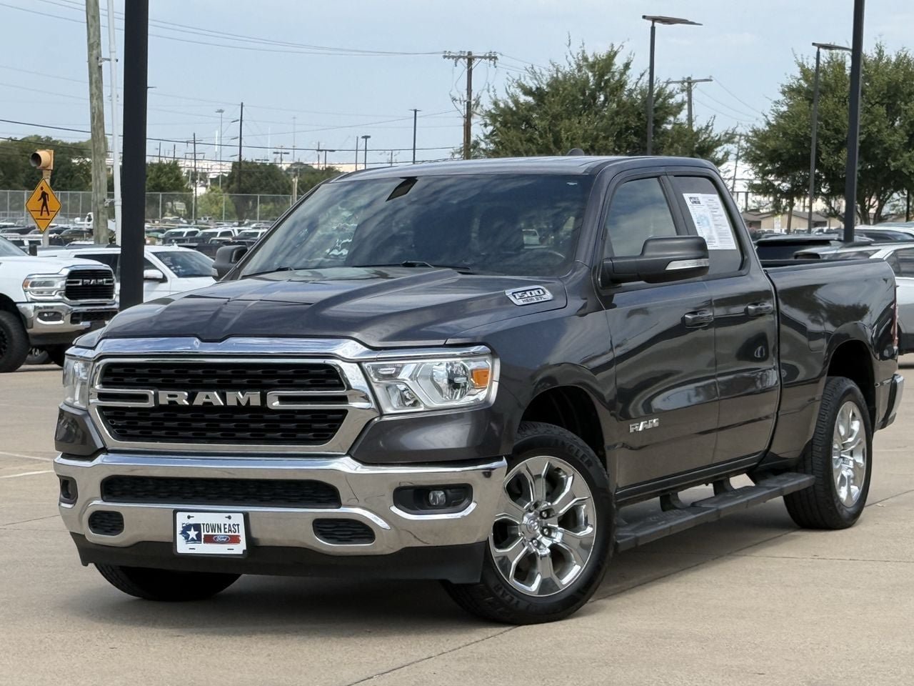 Used 2022 RAM 1500 Lone Star AWD/4WD image 2