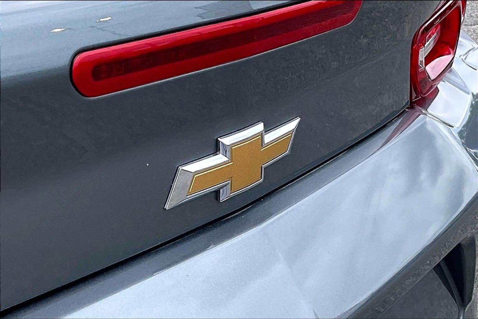 Used 2019 Chevrolet Camaro LT RWD image 8