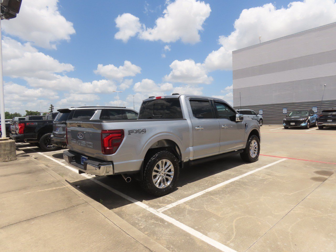 Certified 2025 Ford F150 Lariat w/ Equipment Group 501A Mid AWD/4WD image 9