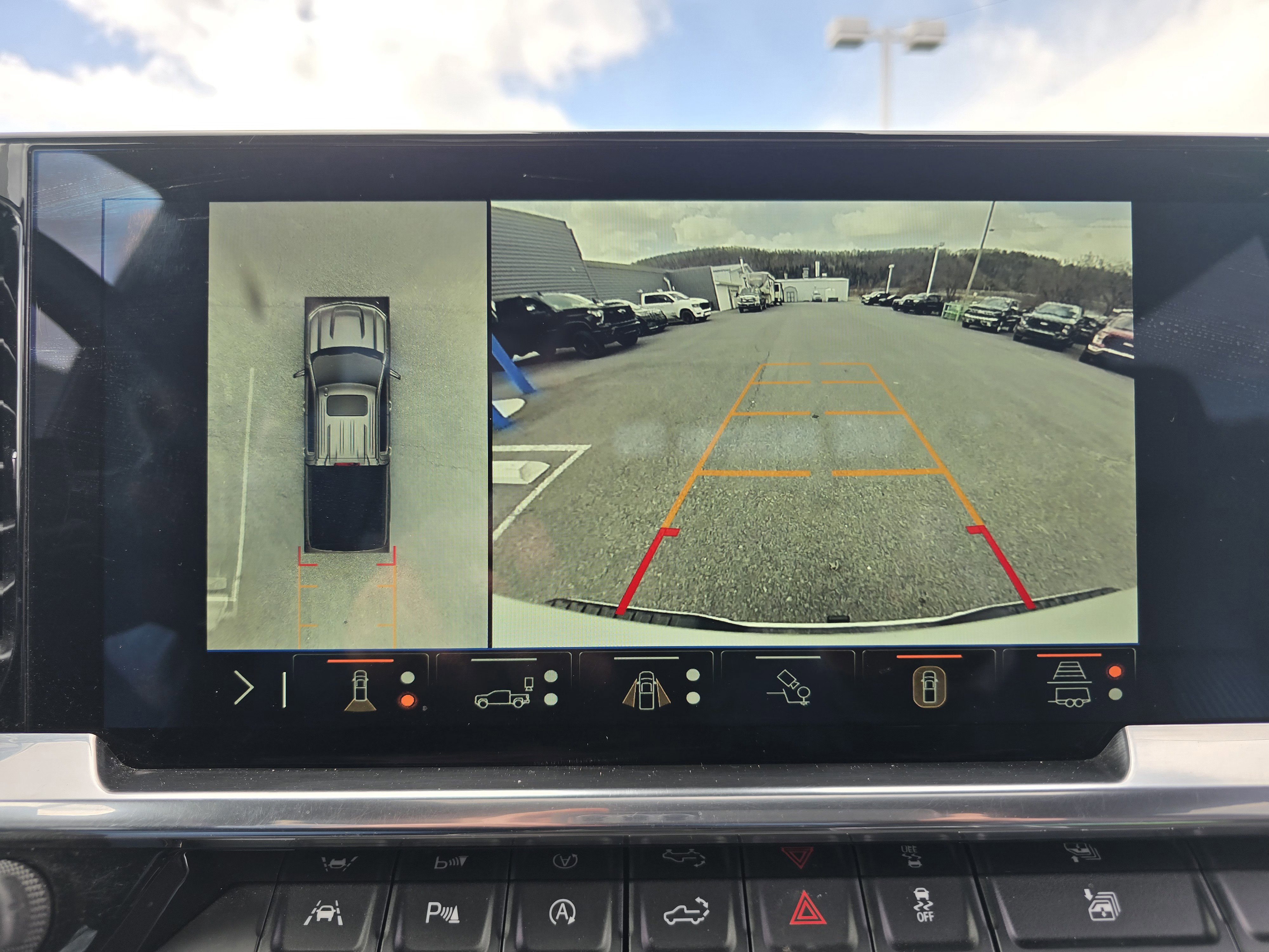 Used 2024 Chevrolet Silverado 1500 High Country w/ High Country Premium Package image 25